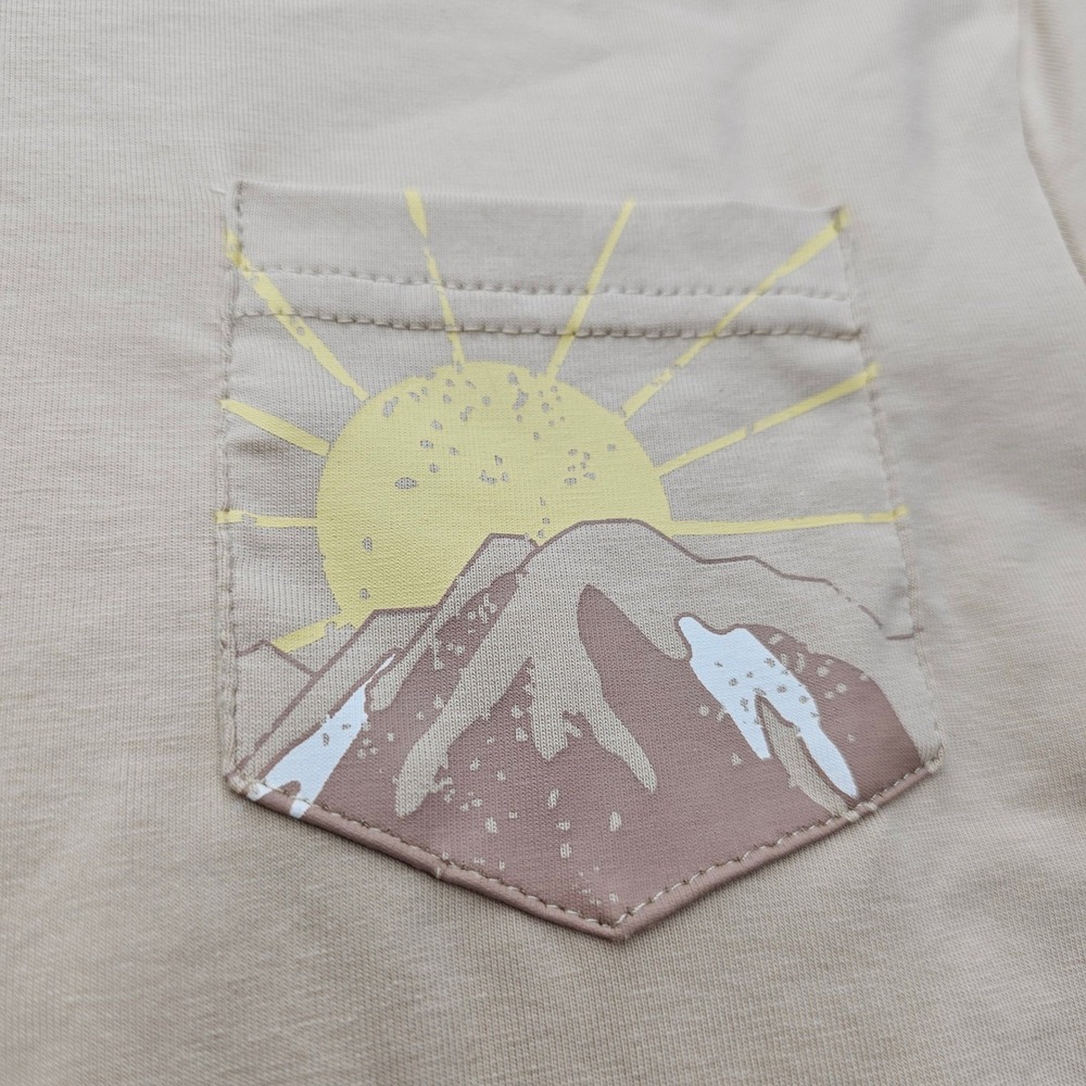 Tommy Bahama Kids Tan Mountain Sun Pocket T-Shirt Boys Size L 10/12 New - Picture 5 of 9